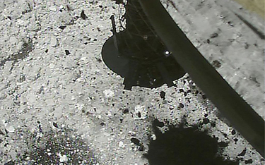 Japońska sonda zrzuciła bombę na asteroidę