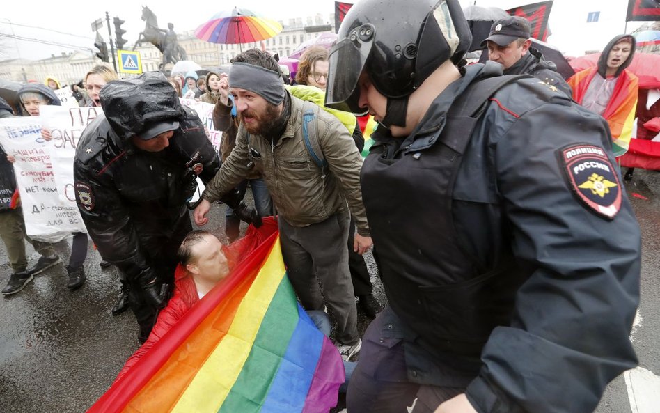 Demonstracja środowiska LGBT w Petersburgu, 1 maja 2018