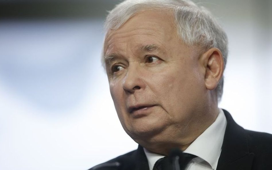 Wśród sejmowych emerytów jest również Jarosław Kaczyński, który w 2017 roku łącznie otrzymał 77 323 