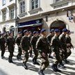 Uczestnicy defilady klas mundurowych w Krakowie. Organizatorem odbywającego się pod hasłem "Razem pi