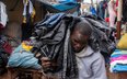 Kenia i Uganda walczą z napływem używanej odzieży. Stawką są miliony miejsc pracy