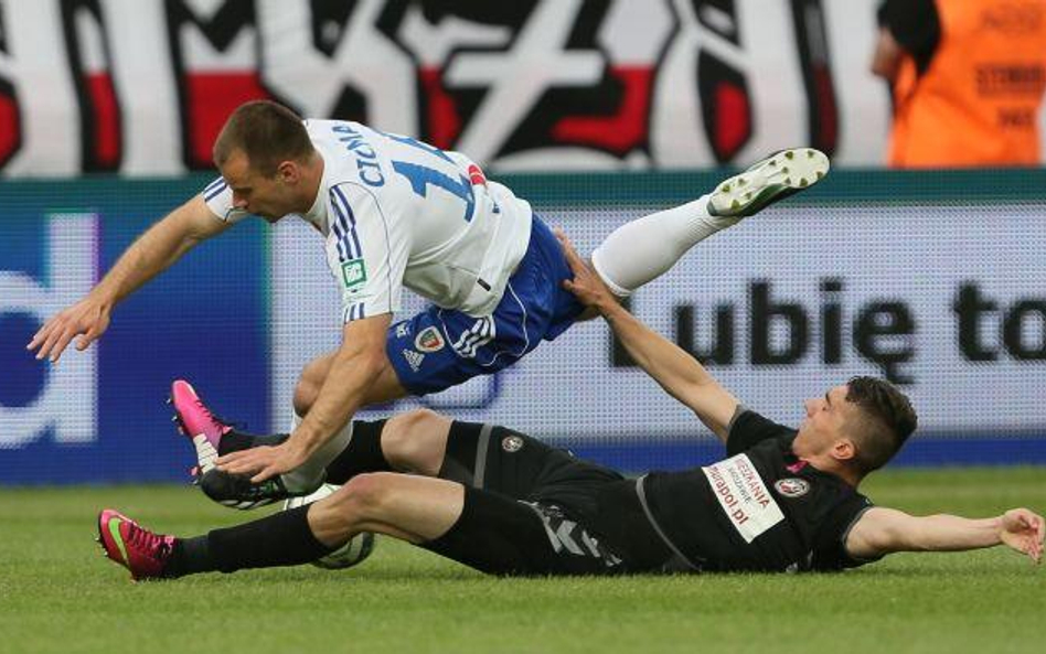 Gliwice w Europie, Bełchatów na dnie