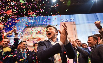 Wołodymyr Zełenski zwycięski. Celebryta wygrał w 23 z 24 obwodów Ukrainy.