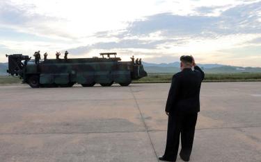 Donald Trump kpi z Kim Dzong Una. "Człowiek rakieta"