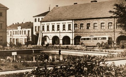 Kamienica Pod Trzema Herbami, siedziba Muzeum Dialogu Kultur w Kielcach w 1960 roku...