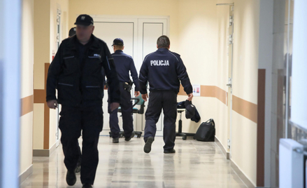 policja w szpitalu