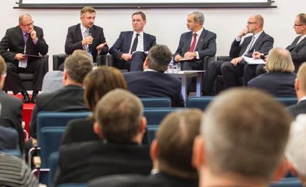 Z nowymi krajowymi programami operacyjnymi samorządowcy wiążą zarówno duże nadzieje, jak i obawy. Pi