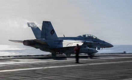 Myśliwiec F/A-18F Super Hornet