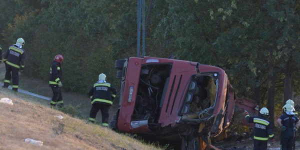 Hungary crash: identification of Polish victims nearing completion, repatriation next