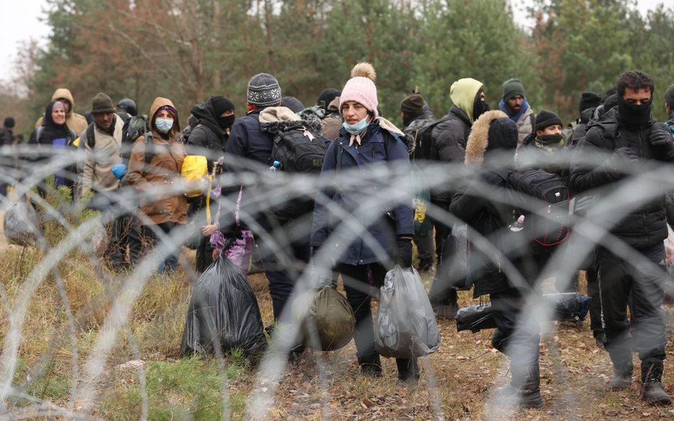 Imigranci na granicy z Białorusią