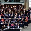 Posłowie Alternatywy dla Niemiec (AfD) podczas sesji inauguracyjnej nowego Bundestagu. 25 marca 2025
