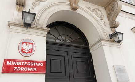 Odpowiedź na pytanie o nieprawidłowości, które zdecydowały o anulowaniu pierwszego konkursu na onkol