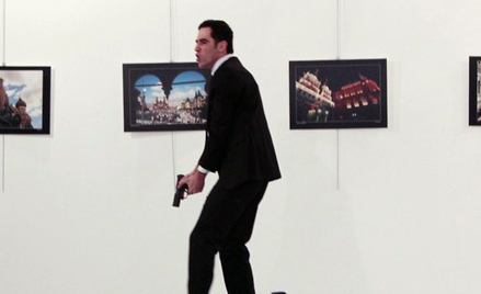 Turcja: Zabójca ambasadora "poddany praniu mózgu"
