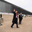 Jak Donald Trump przekaże Joe Bidenowi "nuklearną walizkę"