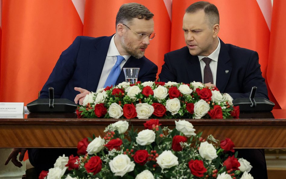 Szef Kancelarii Prezydenta RP Zbigniew Bogucki i prezydent Karol Nawrocki