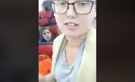 Nie chciała dopuścić do deportacji Afgańczyka. „Nie usiądę, póki nie wyjdzie z samolotu”.