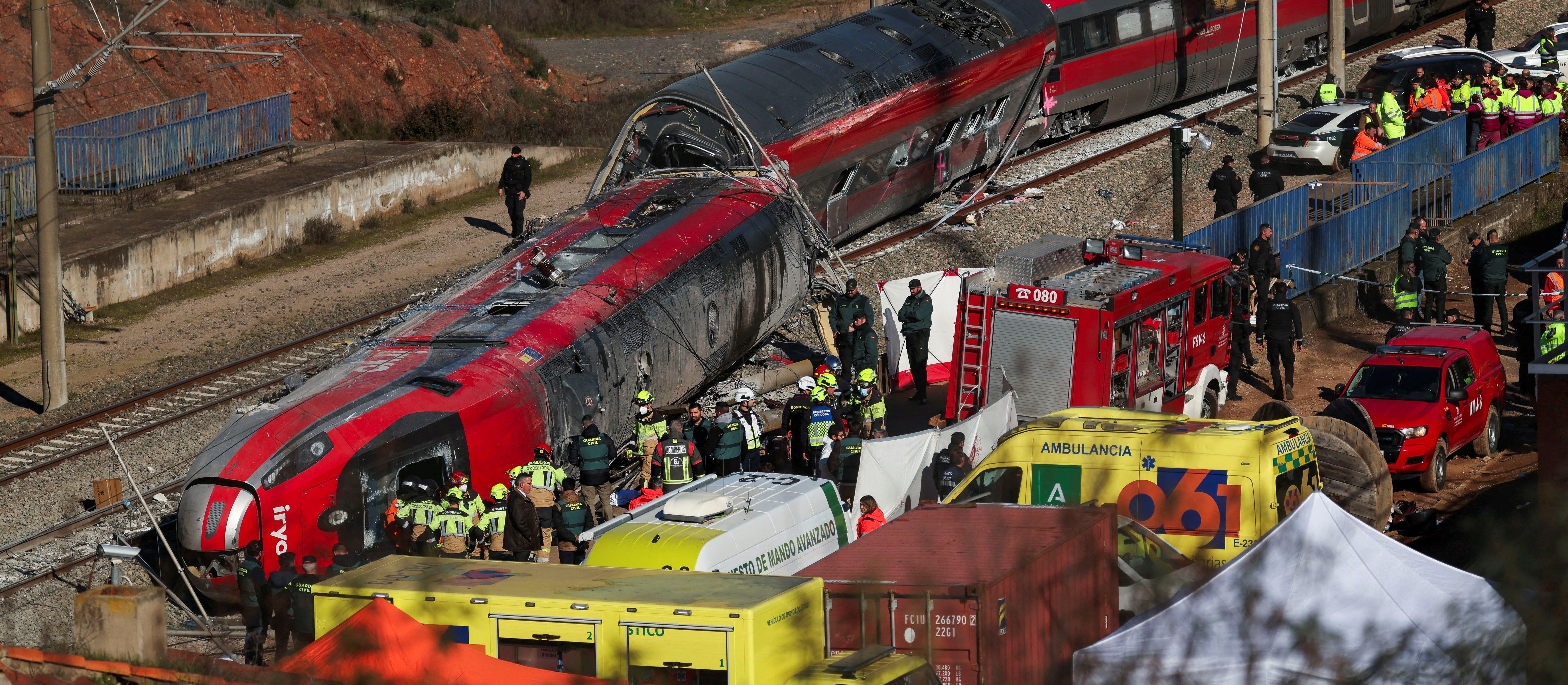 Trzy dni żałoby narodowej w Hiszpanii po zderzeniu pociągów. Przyczyna przez cały czas nieznana