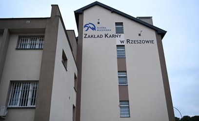 Na podstawie decyzji prokuratora generalnego Waldemara Żurka, skazany na dożywocie Piotr Pytel mógł 