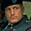 Woody Harrelson jako Tony, starszy i doświadczony posłaniec