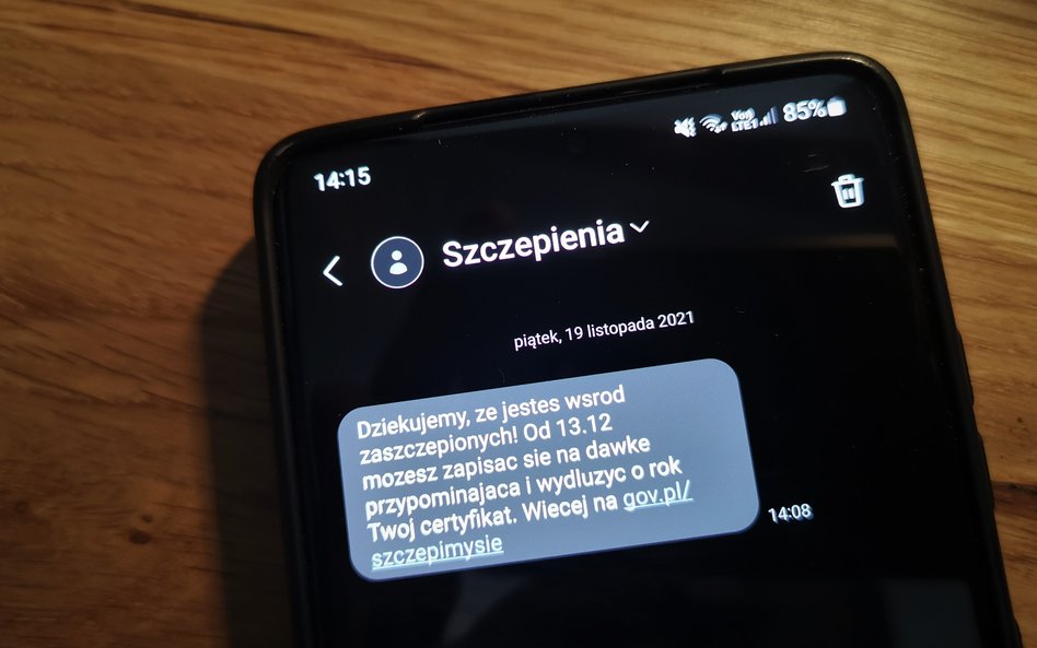 Ministerstwo Zdrowia wyśle 15 mln SMS-ów do osób w pełni zaszczepionych