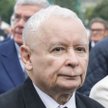 Prezes PiS Jarosław Kaczyński i europosłanka Jadwiga Wiśniewska na pl. Piłsudskiego w Warszawie