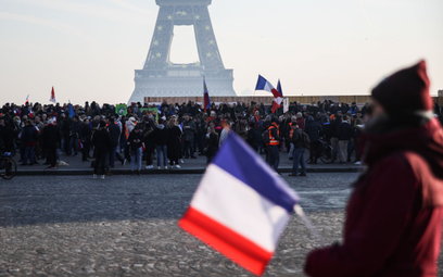Protest przeciw paszportom covidowym, Paryż, 15 stycznia