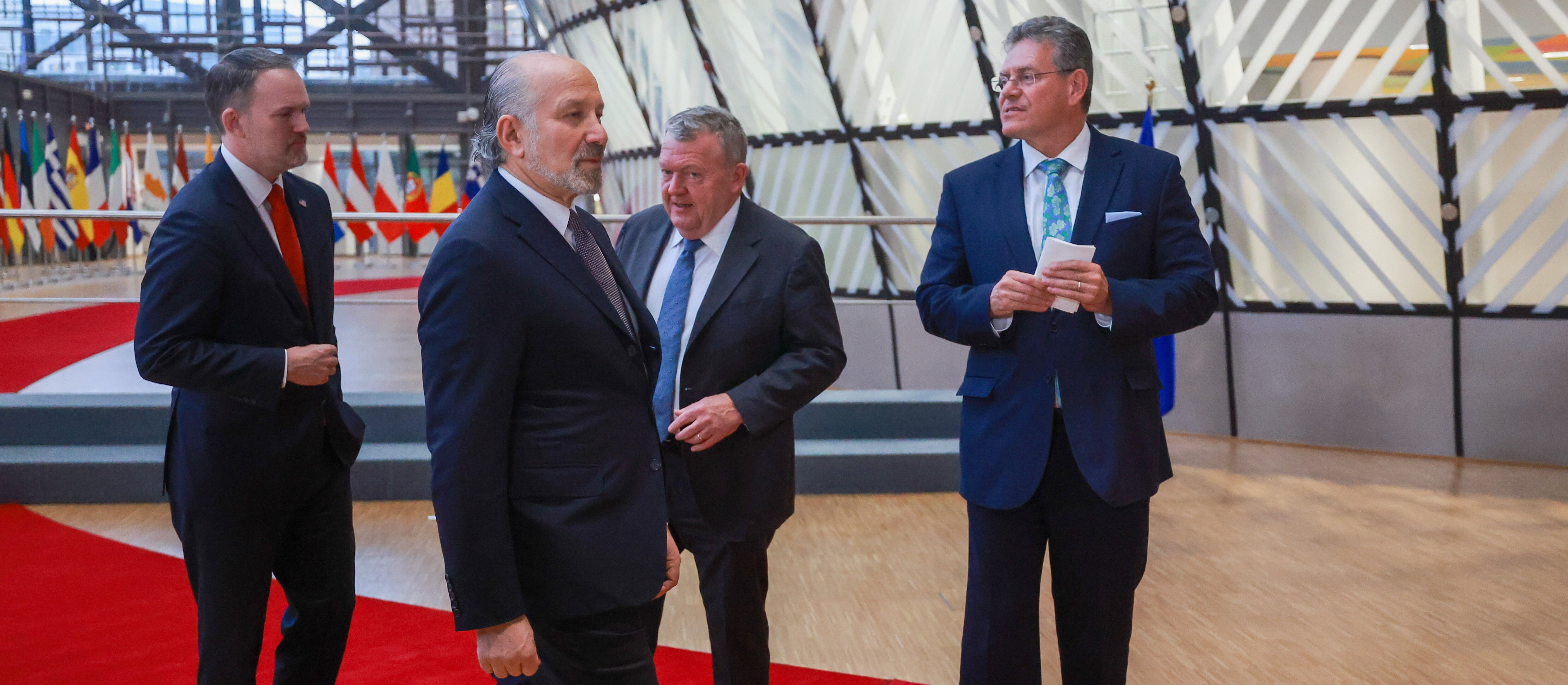 USA obniżą cła na unijną stal, jeżeli UE spełni jeden warunek. Chodzi o przepisy cyfrowe