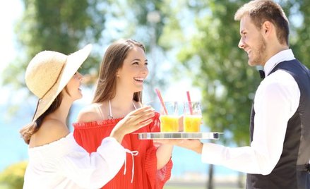 Właściciele restauracji mają problem z rekrutacją osób doświadczonych w obsłudze klientów