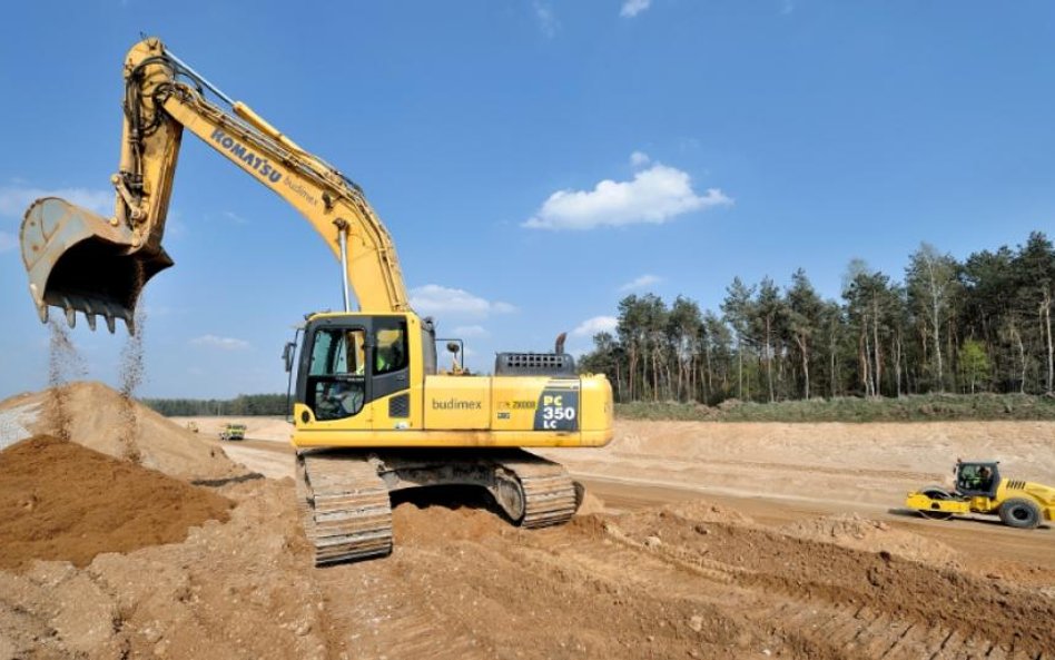 Budowlane maluchy aktywniejsze za granicą