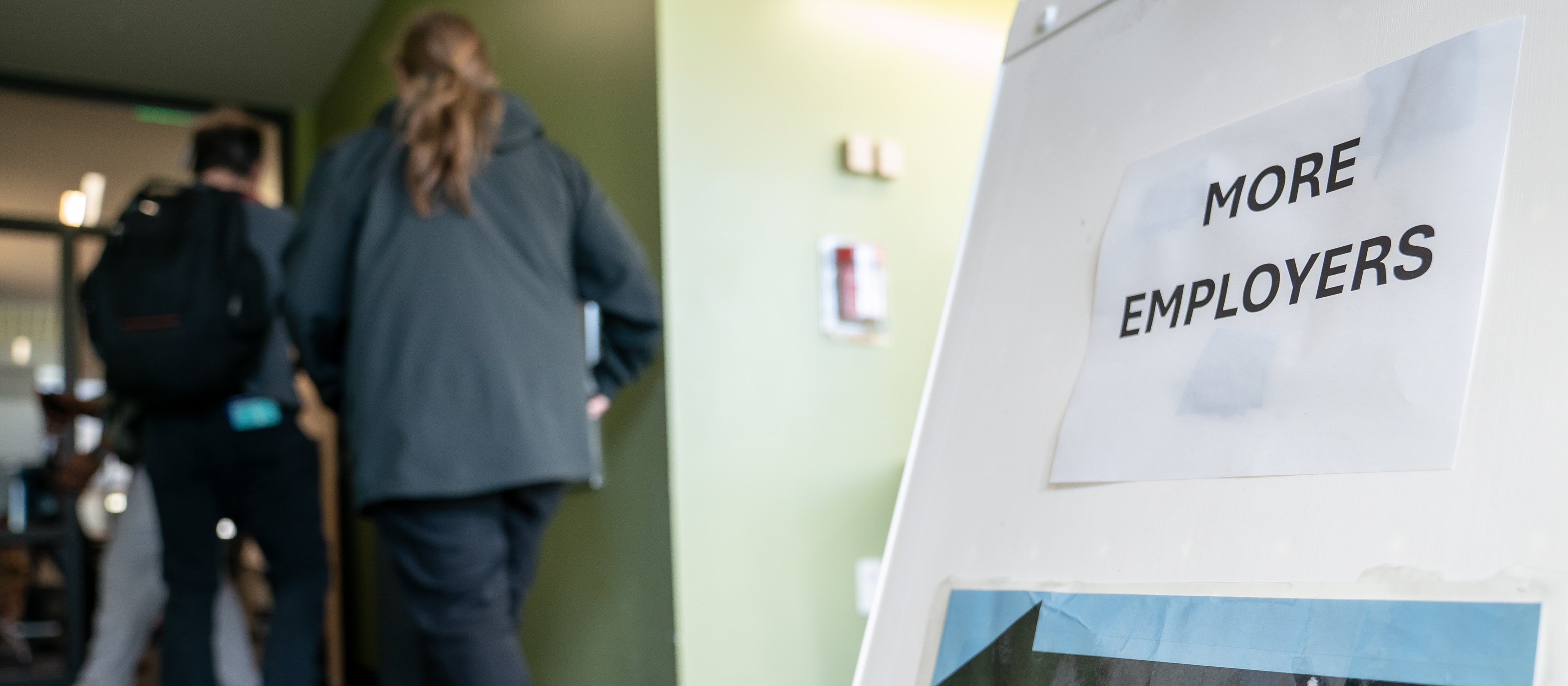 Recesja wśród amerykańskich białych kołnierzyków