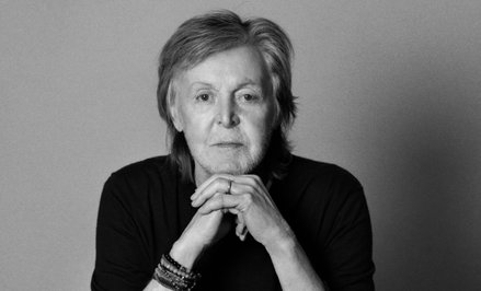 Paul McCartney pochodzi z klasy robotniczej Liverpoolu. Dziś jego majątek może wynosić nawet 1,3 mld
