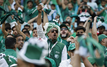 Kibice Arabii Saudyjskiej na stadionie w Lusajl podczas meczu Argentyna - Arabia Saudyjska