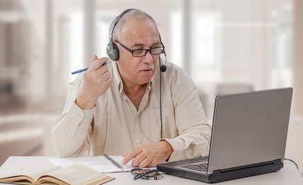 Emeryt nie straci etatu bez powodu