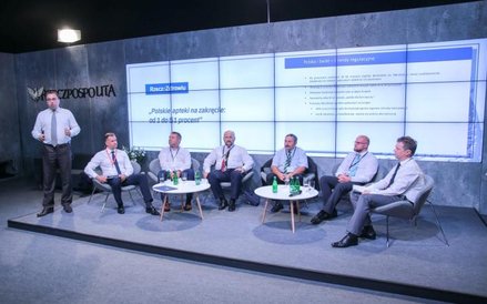 Dyskusję poprzedziła prezentacja raportu o dystrybucji farmaceutycznej, przygotowanego przez Fundacj