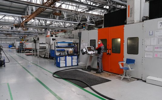 Wieloletnia produkcja Su-34 i przygotowanie do udziału w innych programach lotniczych wiązało się z 