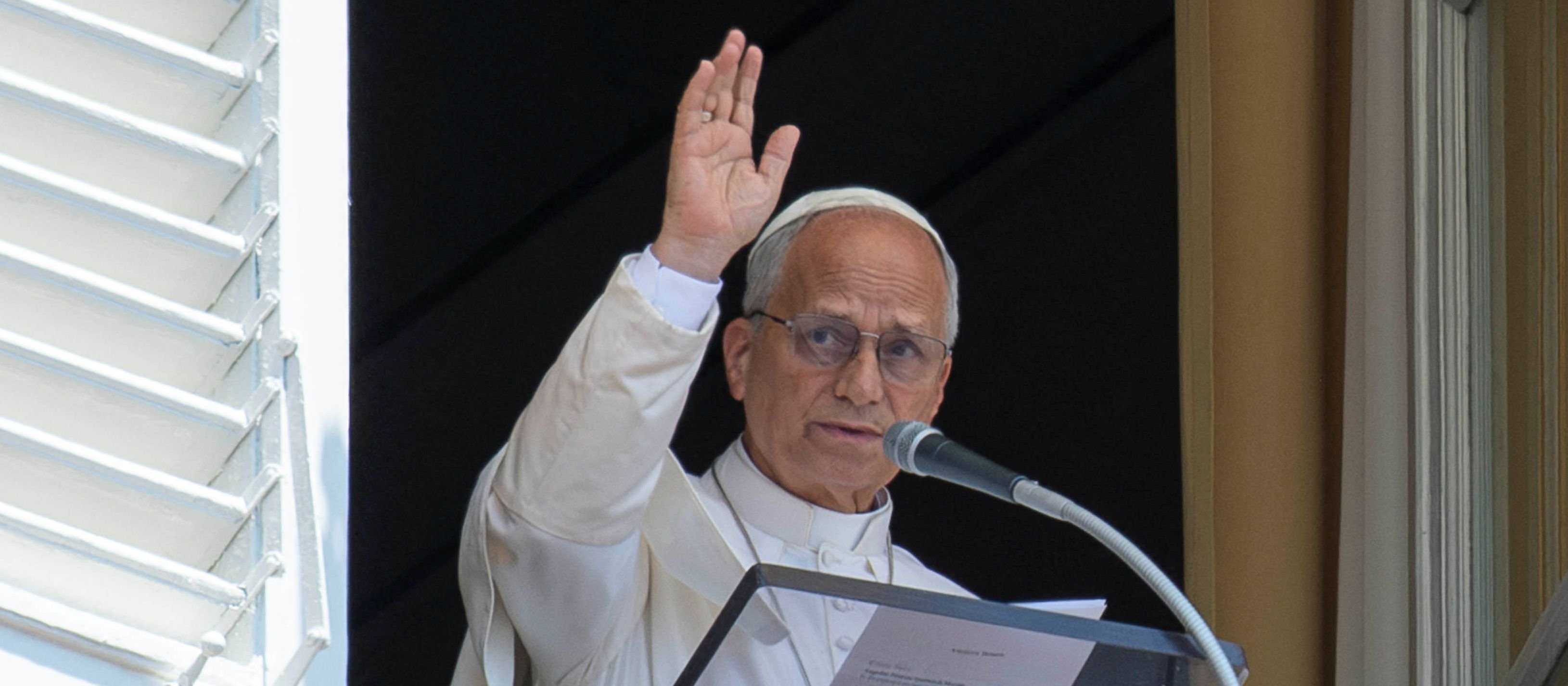 „Tylko o ile opuści się dom rodziców”. Papież Leon XIV o małżeństwach