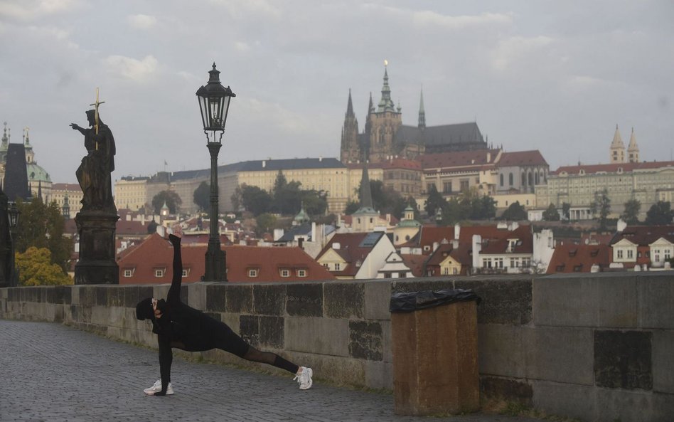 Epidemia w UE: W Czechach ponad 1000 zakażeń na 100 tys. osób