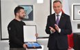 Wołodymyr Zełenski odbiera Order Orła Białego