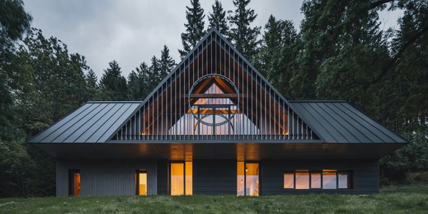 Dom w Karkonoszach: tradycja w nowoczesnym opakowaniu