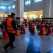 Pakistan: Coraz więcej zakażeń, kraju nie stać na obostrzenia