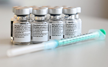 Koronawirus. Norwegia: Zgony po szczepieniach na COVID. Władze: Nie ma dowodów na związek