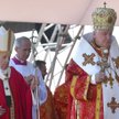 Papiez Franciszek i abp Jan Babjak, metropolita preszowski, w czasie Boskiej Liturgii Świętego Jana 