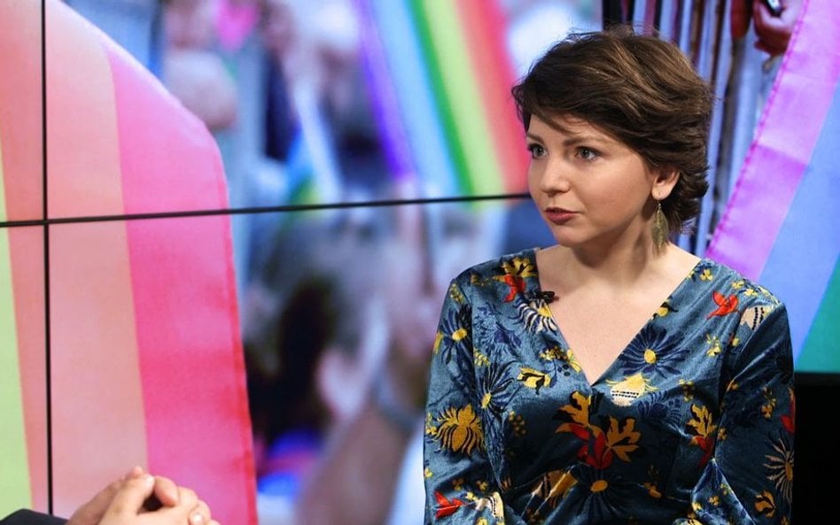 Rosa: Edukacja seksualna powinna być obowiązkowa