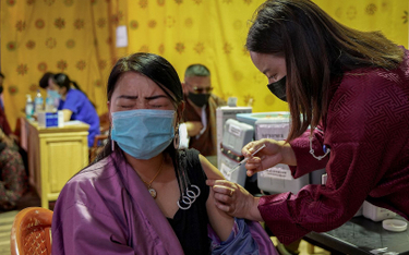 Bhutan: 85 procent populacji zaszczepione w ciągu tygodnia
