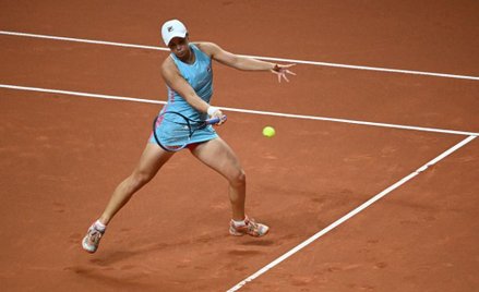 Iga Świątek wreszcie zmierzy się z numerem 1 światowego tenisa, Australijką Ashleigh Barty (na zdjęc