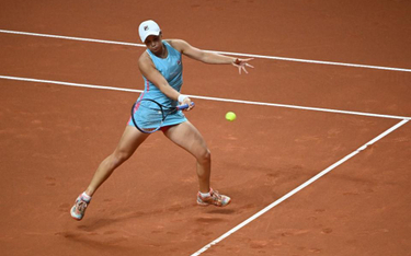 Iga Świątek wreszcie zmierzy się z numerem 1 światowego tenisa, Australijką Ashleigh Barty (na zdjęc