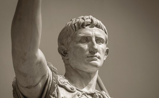 Oktawian August – pierwszy cesarz rzymski, panował od 16 stycznia 27 r. p.n.e. aż do śmierci 19 sier