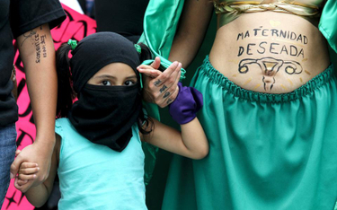 Krok ku legalizacji aborcji w Meksyku. W USA inne trendy