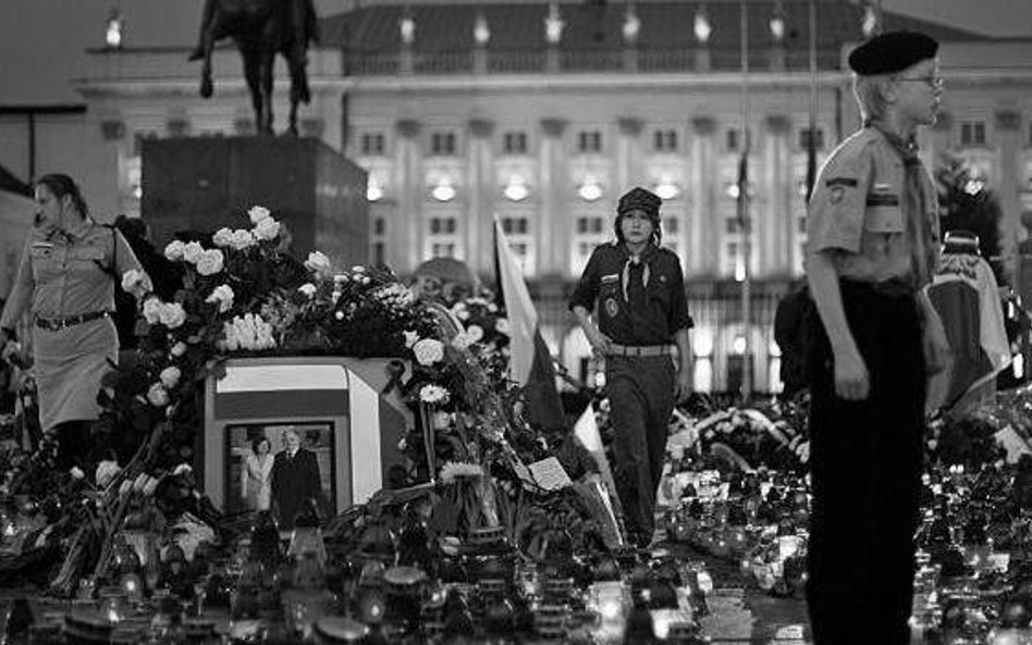 Maria Kaczyńska wraca do kraju