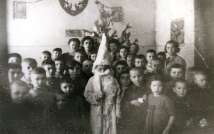 Wychowankowie Polskiej Szkoły z Internatem, Soroczyńsk, styczeń 1946.